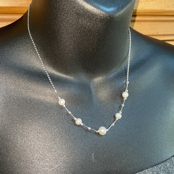 Solid 14K White Gold Pearl Real or Faux Unknown Diamond Necklace - Picture 3 of 11